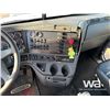 Image 8 : 2006 FREIGHTLINER TRI DRIVE SLEEPER TRUCK TRACTOR