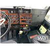 Image 10 : 2000 KENWORTH T800B T/A SLEEPER TRUCK TRACTOR
