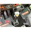Image 22 : 2000 KENWORTH T800B T/A SLEEPER TRUCK TRACTOR