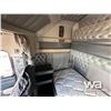 Image 26 : 2000 KENWORTH T800B T/A SLEEPER TRUCK TRACTOR