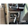 Image 16 : 2014 KENWORTH W900 T/A SLEEPER TRUCK TRACTOR