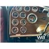 Image 14 : 1981 PETERBILT 359 T/A SLEEPER TRUCK TRACTOR