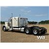 Image 4 : 1981 PETERBILT 359 T/A SLEEPER TRUCK TRACTOR