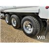 Image 36 : 2023 WESTERN STAR 49XD TRI DRIVE DUMP TRUCK