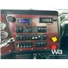 Image 16 : 2022 WESTERN STAR 4900SB TRI DRIVE DUMP TRUCK
