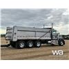 Image 3 : 2019 WESTERN STAR 4900SF TRI DRIVE DUMP TRUCK