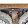 Image 50 : 2013 KENWORTH T800 TRI DRIVE DUMP TRUCK