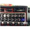 Image 18 : 2008 KENWORTH T800B TRI DRIVE SLEEPER DUMP TRUCK