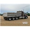 Image 3 : 2008 KENWORTH T800B TRI DRIVE SLEEPER DUMP TRUCK