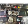 Image 15 : 2016 KENWORTH W900 TRI DRIVE DUMP TRUCK