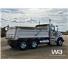 Image 3 : 2021 KENWORTH T800 T/A DUMP TRUCK