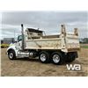 Image 4 : 2020 KENWORTH T880 T/A DUMP TRUCK