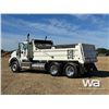 Image 4 : 2019 INTERNATIONAL HX620 T/A DUMP TRUCK