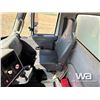 Image 7 : 2011 INTERNATIONAL 4400 SBA T/A STEAM TRUCK