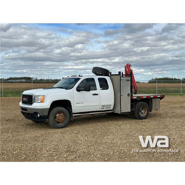 2011 GMC 3500 E-CAB BOOM TRUCK