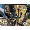 Image 9 : 2004 JOHN DEERE 772CH 6WD SERIES II MOTOR GRADER
