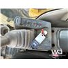 Image 11 : 2006 JOHN DEERE 240D LC HYDRAULIC EXCAVATOR
