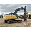 Image 3 : 2006 JOHN DEERE 240D LC HYDRAULIC EXCAVATOR