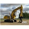 Image 2 : 2014 KOMATSU PC390LL-10 BUTT-N-TOP LOG LOADER