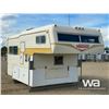 Image 2 : 11 FT. VANGUARD TRUCK CAMPER