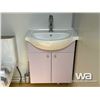 Image 11 : 85 IN. X 63 IN. METAL PORTABLE WASHROOM/SHOWER