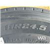 Image 6 : (4) ZWARTHZ 11R24.5 TRUCK TIRES & RIMS
