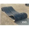 Image 4 : 56 IN. SKID STEER TRACKS TO FIT JD 320D