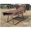Image 3 : UFA CALF TIPPING TABLE