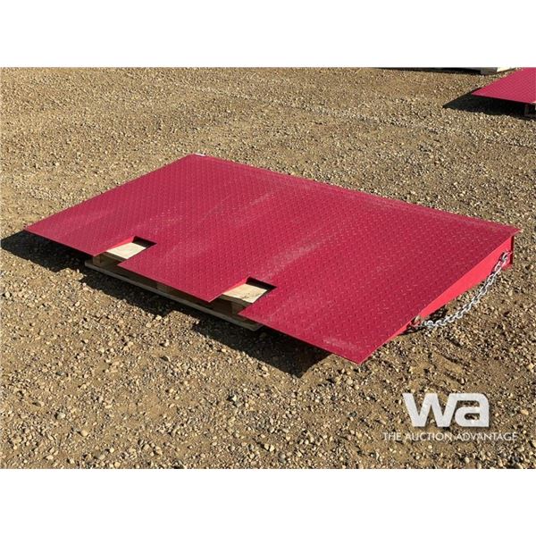 7 FT. SHIPPING CONTAINER RAMP