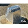Image 4 : ALUMINUM TOOL BOX/STEP