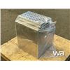 Image 3 : ALUMINUM TOOL BOX/STEP