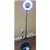 Image 1 : Neewer Ring Light with Tripod