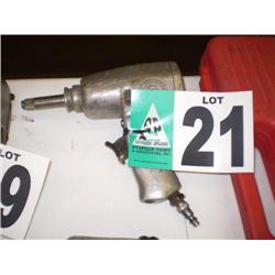 CHICAGO PNEUMATIC 1/2in. DRIVE AIR IMPACT WRENCH