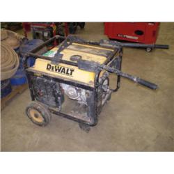 DEWALT DG6000 WATT GENERATOR, GAS ENGINE