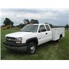 Image 1 : CHEVROLET 3500HD SILVERADO LS 4 X 4 QUAD CAB UTILITY TRUCK , s/n 1GBJK39U84E223440: