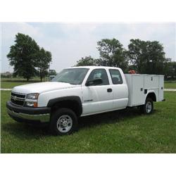 CHEVROLET 2500HD QUAD CAB  S/A UTILITY TRUCK , s/n 1GBHC29U56E167160: