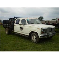 FORD F350 S/A CREW CAB FLATBED TRUCK , s/n 2FTJW3517GC809225: