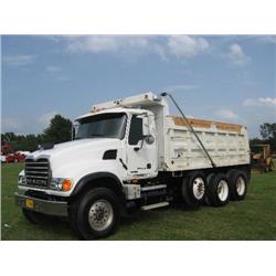 MACK CV713 GRANITE TRI AXLE DUMP TRUCK , s/n 1M2AG11C13M004002: