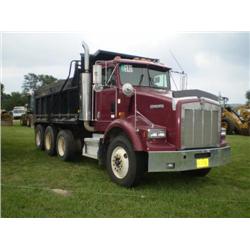KENWORTH T600 TRI AXLE DUMP TRUCK , s/n 2XKDD69XXRM636048: