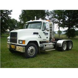 MACK CH613 T/A TRUCK TRACTOR , s/n 1M1AA18Y34N156284: