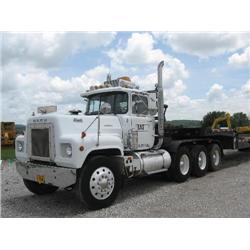 MACK RS767LST TRI AXLE TRUCK TRACTOR , s/n RS767LST25075: