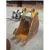 Image 1 : C-P 24in. BUCKET , s/n N/A: