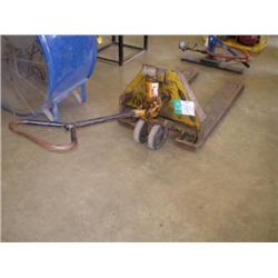 YALE 3,000# CAPACITY HYDRAULIC PALLET JACK s/n 210325