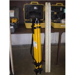 TOPCON RL-H11A LASER LEVEL WITH TRIPOD