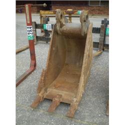 24in BUCKET TO FIT TEREX EXCAVATOR