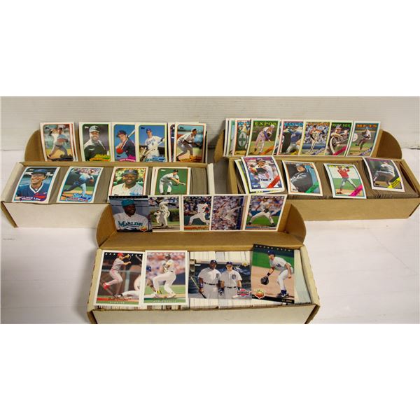 3 BOXES BASEBALL CARDS (1800+) - 1988 / 1989 TOPPS