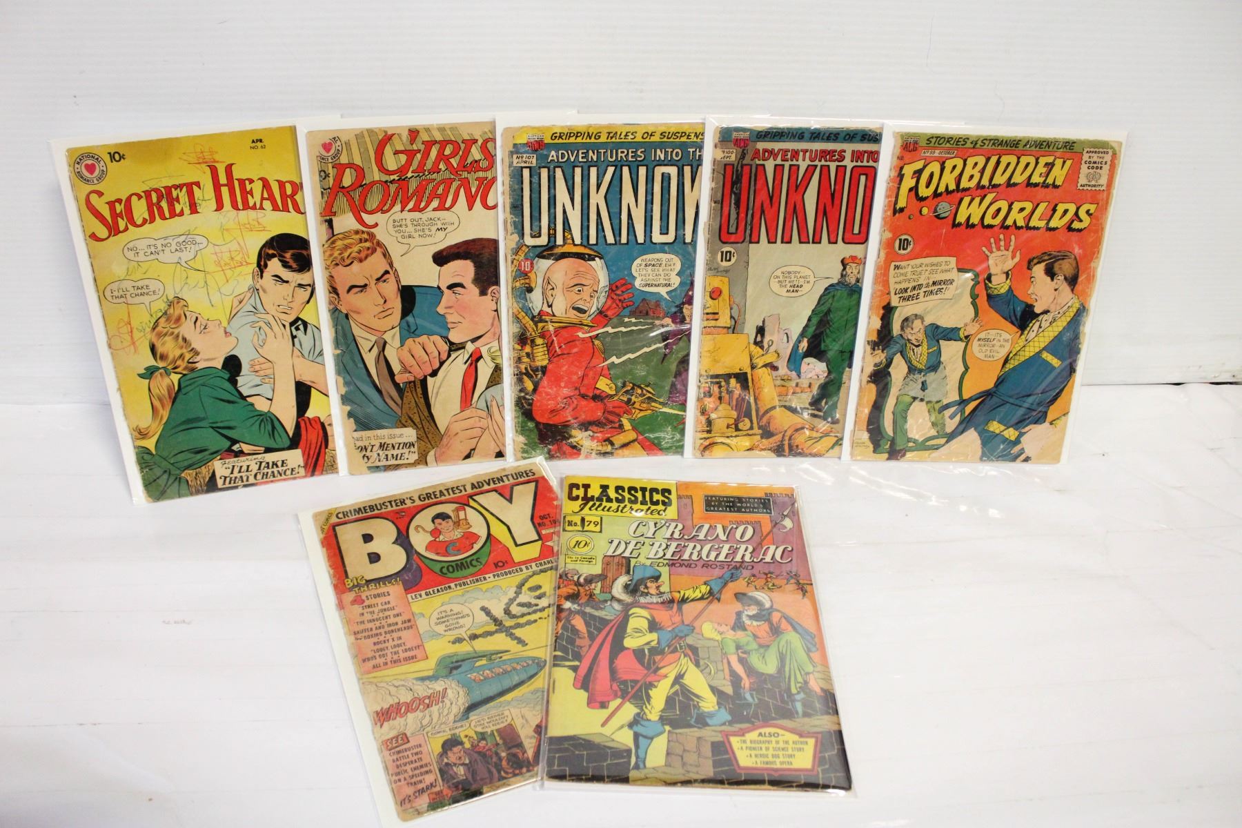 VINTAGE 10 CENT COMICS LOT 7 ISSUES VERY OLD
