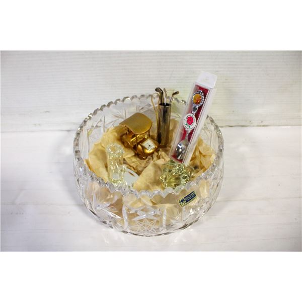 CRYSTAL BOWL WITH VINTAGE GOLF ITEMS - ESTATE