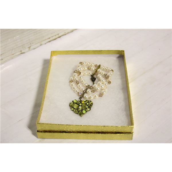 BETSEY JOHNSON RHINESTONE HEART BRACELET