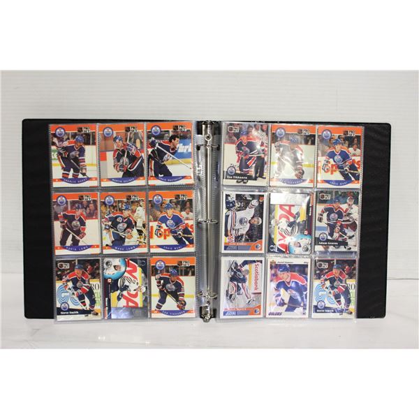 BINDER VINTAGE OILERS COLLECTOR CARDS